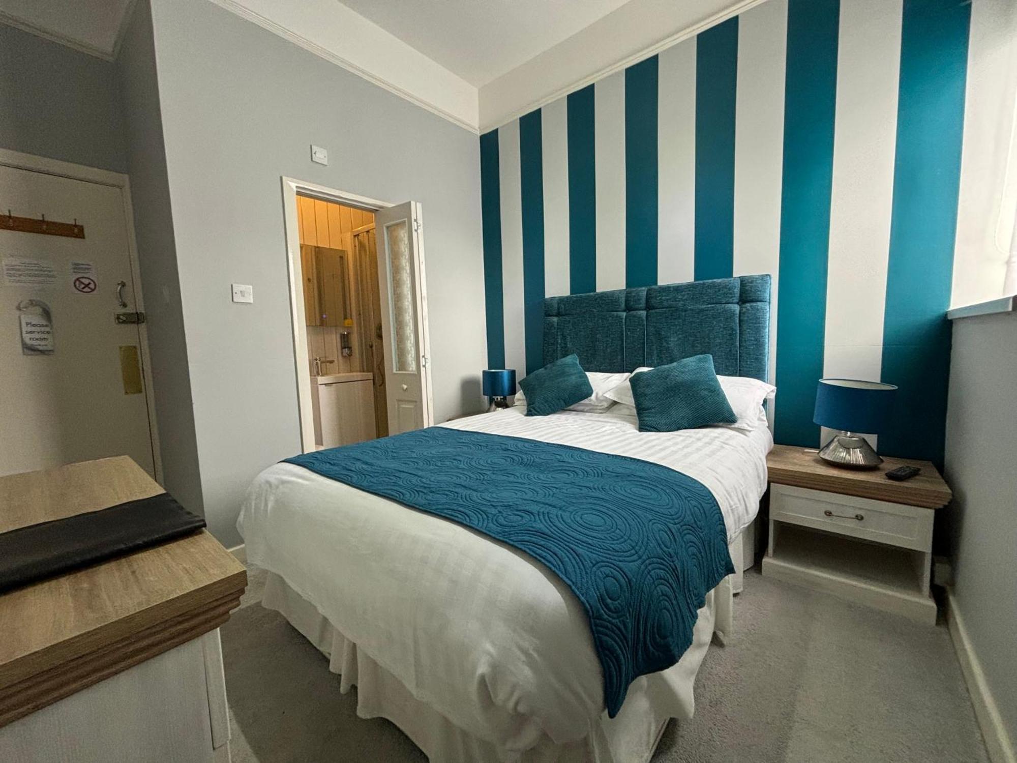 بيغْنْتون Three Palms Hotel المظهر الخارجي الصورة